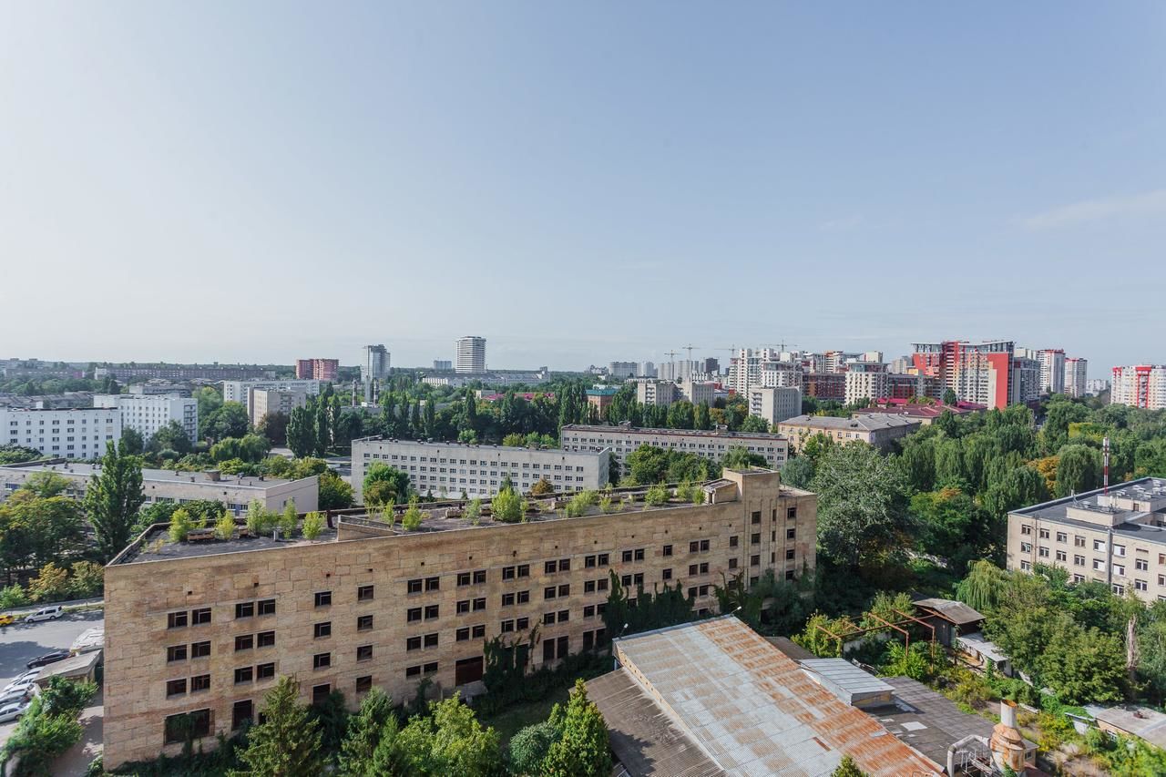 Апартаменты Family apartments on Lomonosova 36a Киев-30